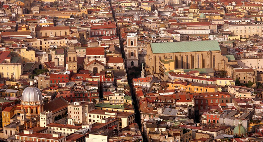 Spaccanapoli centro storico di napoli