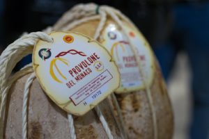 Provolone del Monaco dop